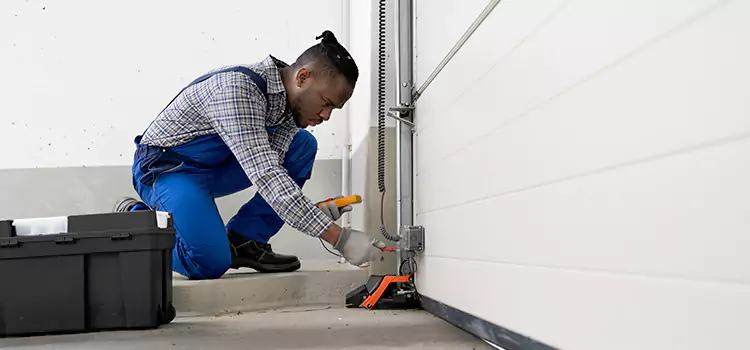 Expert Solutions for Every Garage Lock Need in Saint-Raymond, QC