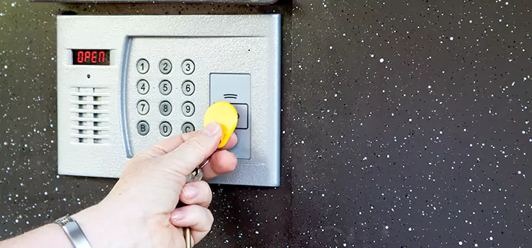 Electronic Door Lock Installation Saint-Raymond