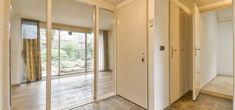 Why Choose Our Pocket Door Experts in Saint-Raymond, QC?