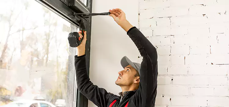 Why Choose Us for Your Door Closer Needs in Saint-Raymond
